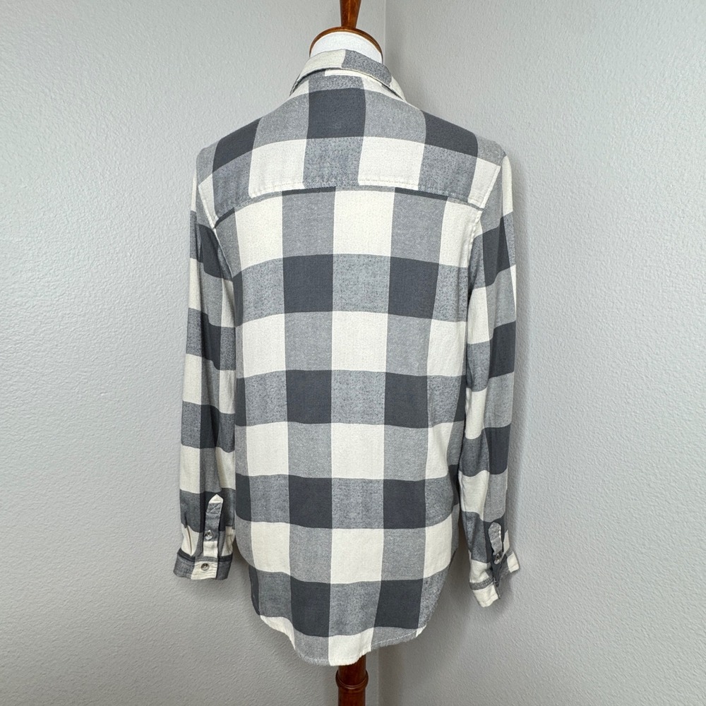 C&C CALIFORNIA Flannel Button Up Shirt MED Buffalo Plaid Gray Cream Soft EUC - Picture 5 of 9
